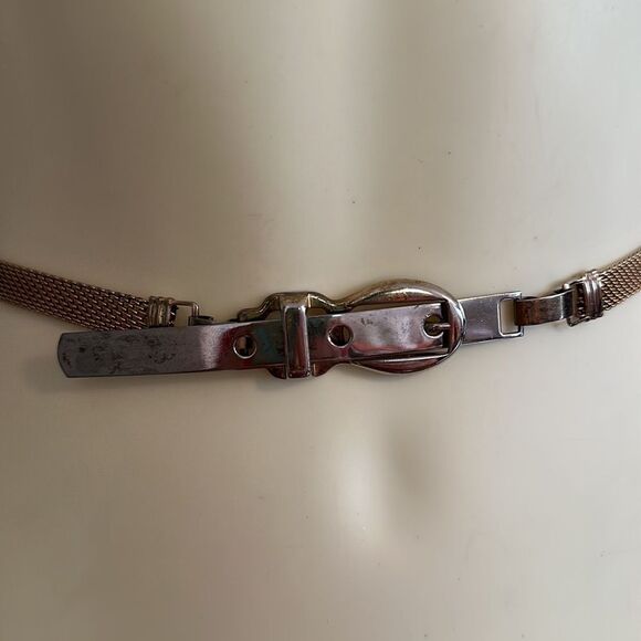 Vintage 80s gold mesh belt with hook buckle - Picture 2 of 6
